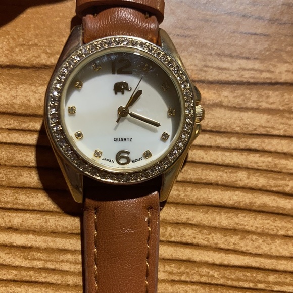 Beautiful Rhinestone Watch - Picture 2 of 5